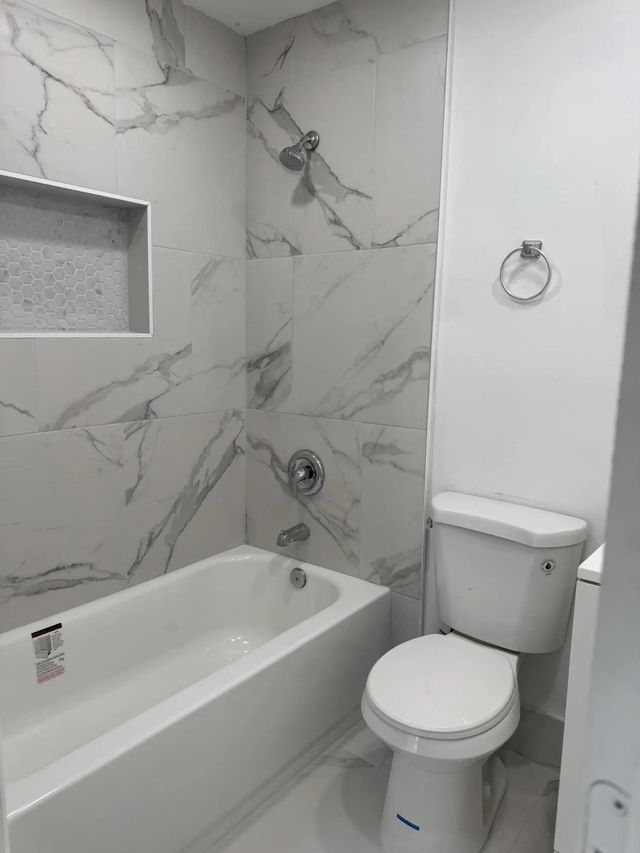 3 of 23 - 501 Sw 83rd Avenue, North Lauderdale, FL