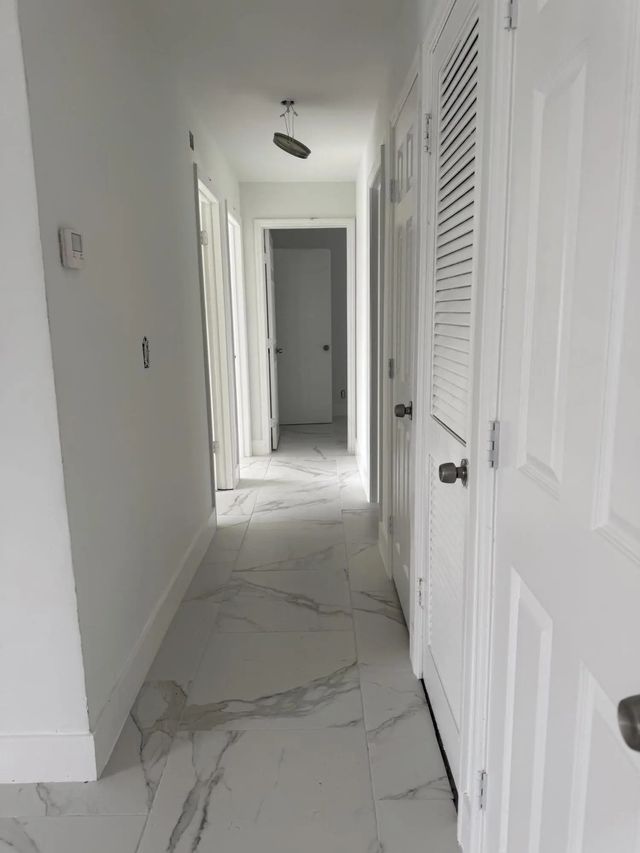 5 of 23 - 501 Sw 83rd Avenue, North Lauderdale, FL