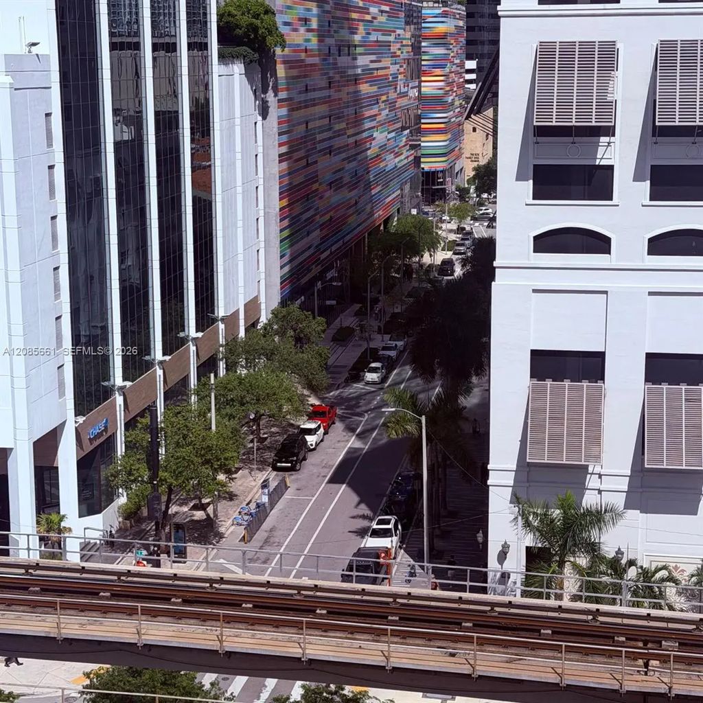 104 Sw 9th Street #1101, Miami
