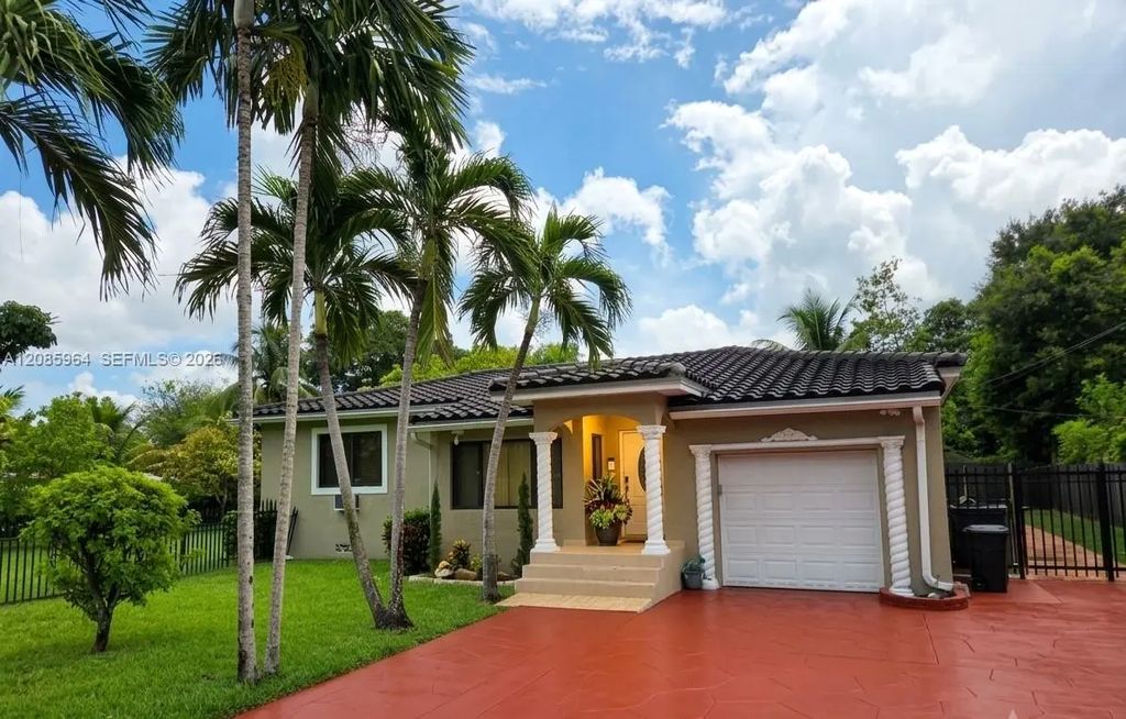 240 Ne 152nd Street #n/a, Miami
