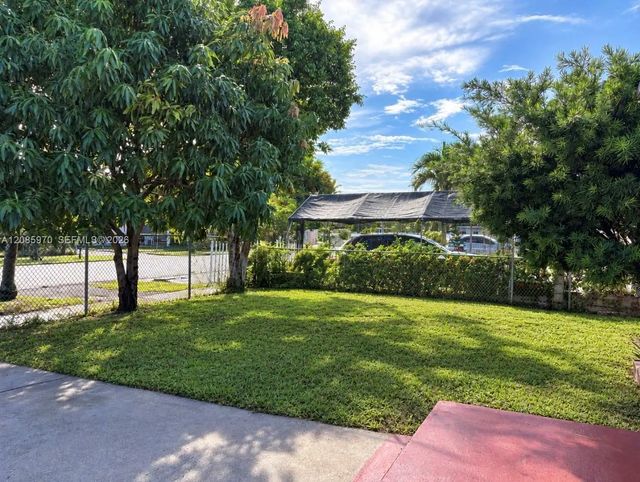 1010 E 8th Court, Hialeah