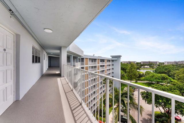 3 of 31 - 3051 N Course Drive #909, Pompano Beach, FL