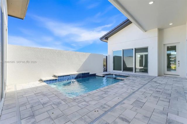 4 of 28 - 3044 Kensington Avenue, Davenport, FL