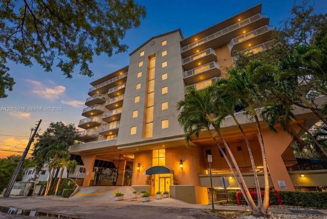 4 of 21 - 1650 Coral Way #607, Miami, FL