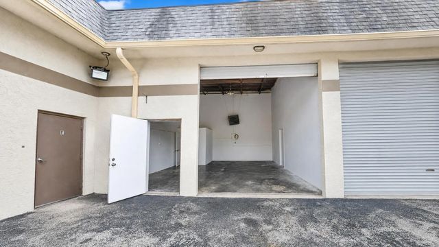 4 of 10 - 125 Se 3rd Street, Deerfield Beach, FL