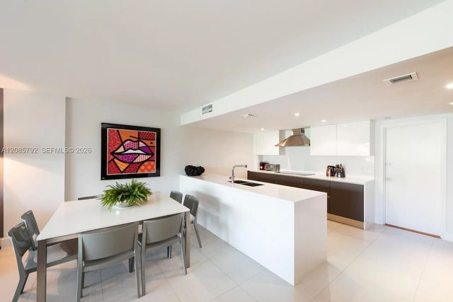 5 of 38 - 199 Ocean Lane Drive #206, Key Biscayne, FL