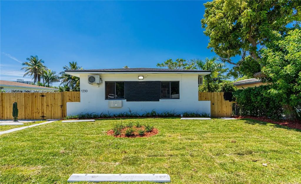 1350 Ne 111th Street, Miami