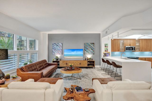 2 of 77 - 2633 Ne 14th Avenue #103, Wilton Manors, FL