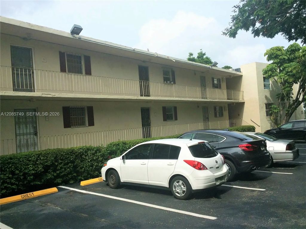 520 Ne 38th Street #11, Miami