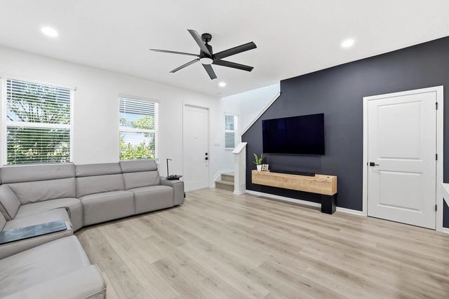 4 of 45 - 4178 S Longwood Lake Square, Westlake, FL