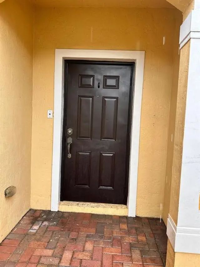 5 of 27 - 1721 Sw 81st Terrace, North Lauderdale, FL