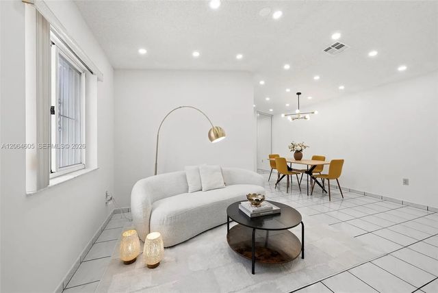 4 of 28 - 3171 W 78th Street, Hialeah, FL