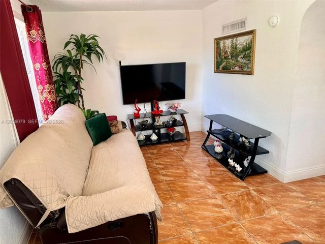 2 of 14 - 343 W 11th Street, Hialeah, FL
