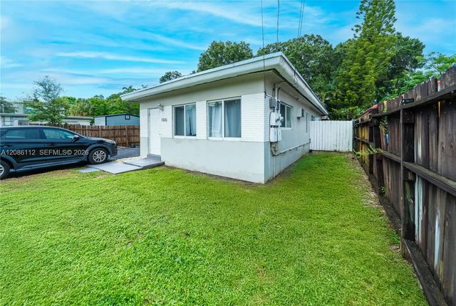 2 of 18 - 1806 Sw 22nd Street, Fort Lauderdale, FL