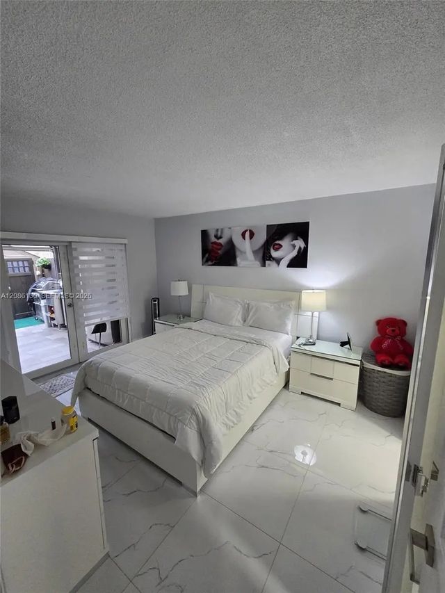 4 of 16 - 6620 W 2nd Court #103, Hialeah, FL