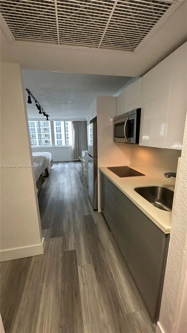 5 of 71 - 19201 Collins Avenue #1119, Sunny Isles Beach, FL