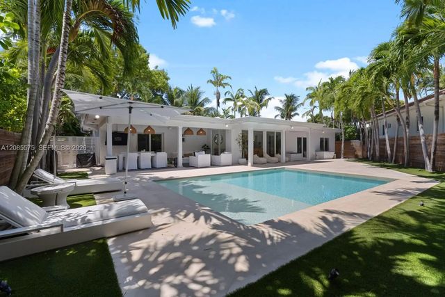 755 Curtiswood Drive, Key Biscayne