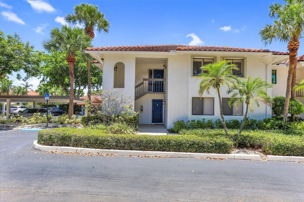 60 Pelican Pointe Drive #201, Delray Beach
