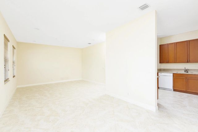 3 of 18 - 6807 Lakeside Circle N #102-1, Davie, FL
