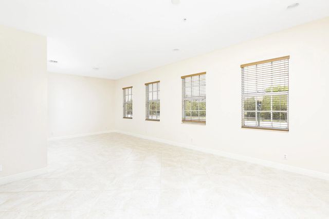 4 of 18 - 6807 Lakeside Circle N #102-1, Davie, FL