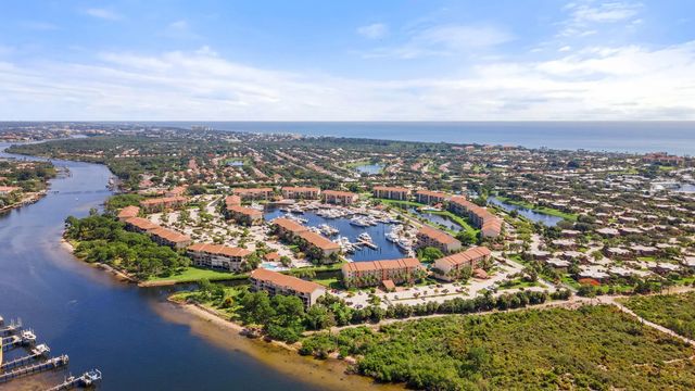 1601 Marina Isle Way #202, Jupiter