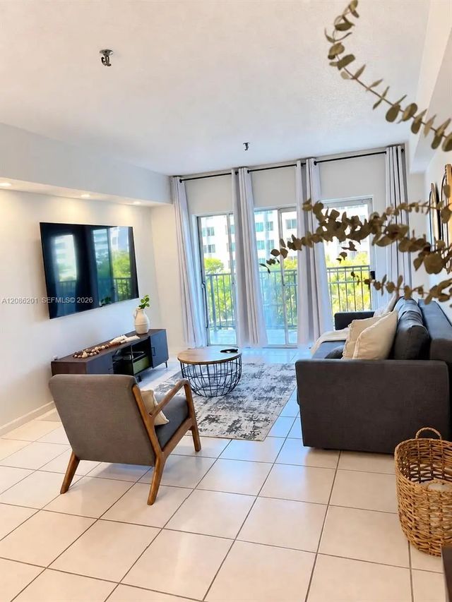 3 of 18 - 250 181st Drive #413, Sunny Isles Beach, FL