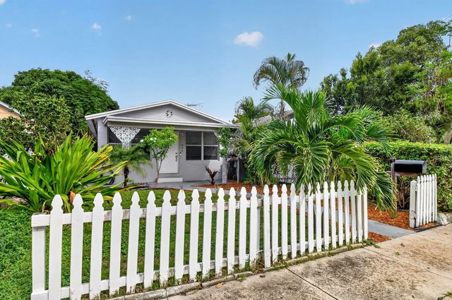 4 of 57 - 504 N E Street, Lake Worth Beach, FL