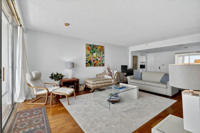 2780 S Ocean Boulevard #806, Palm Beach