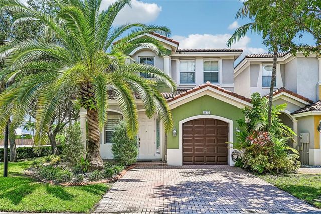 8175 Nw 114th Place, Doral