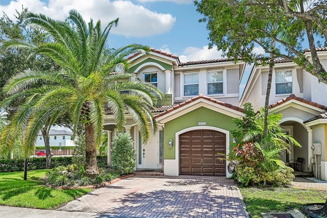 2 of 40 - 8175 Nw 114th Place, Doral, FL