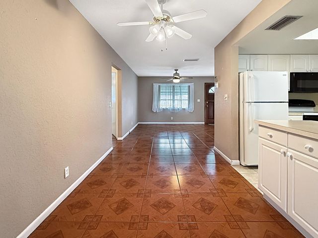 3 of 48 - 6755 Nw 16th Street, Margate, FL