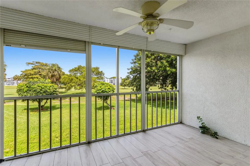 7688 Nw 18 Street #202, Margate