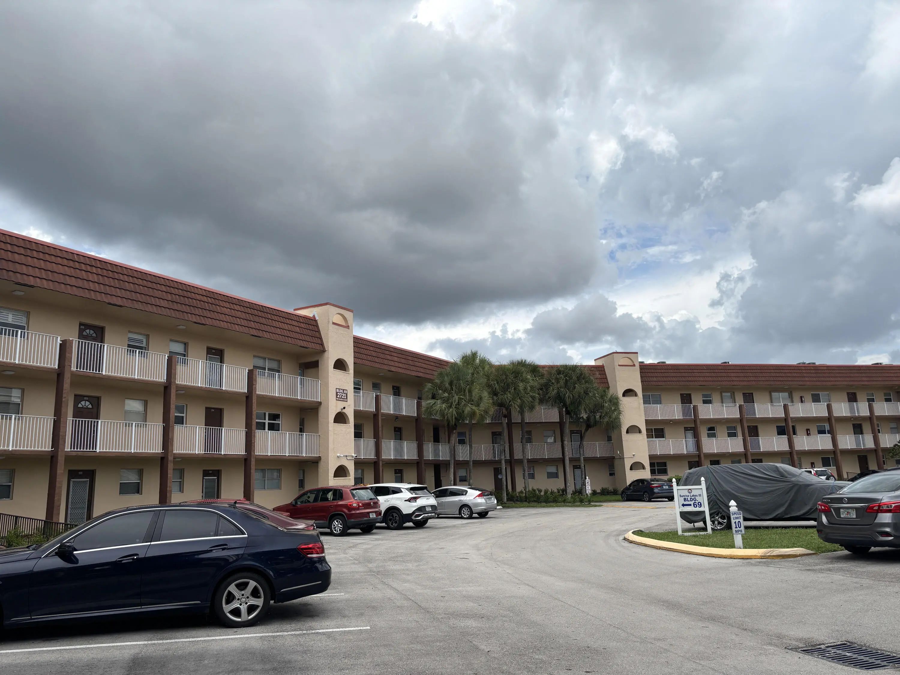 2721 N Pine Island Road #204, Sunrise