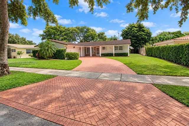 3 of 19 - 14961 Egan Lane, Miami Lakes, FL