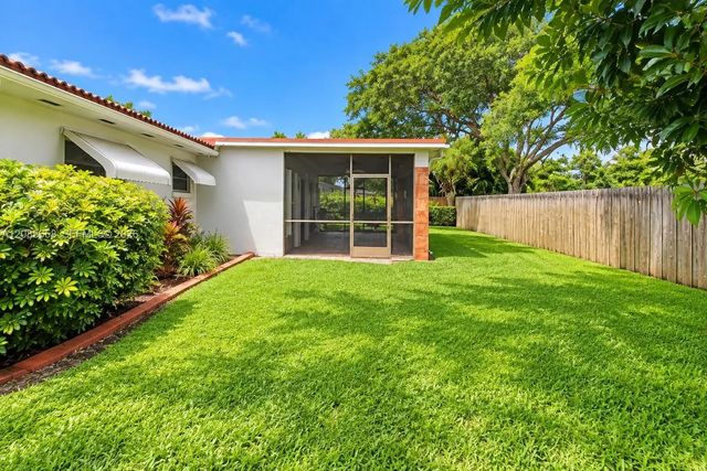 5 of 19 - 14961 Egan Lane, Miami Lakes, FL