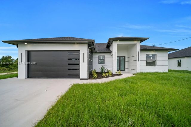 4 of 36 - 3614 6th Street Sw, Lehigh Acres, FL