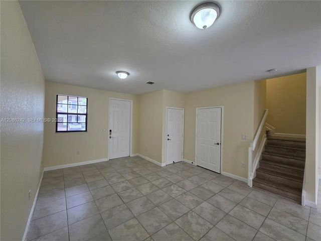4 of 25 - 175 Se 34th Avenue, Homestead, FL