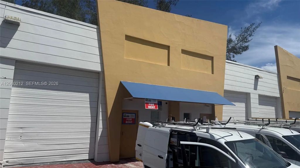 307 Nw 10th Terrace #307, Hallandale Beach