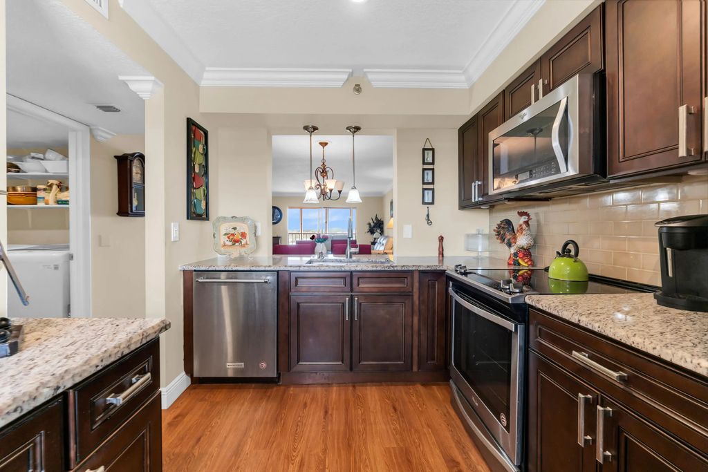 7240 Huntington Lane #703, Delray Beach