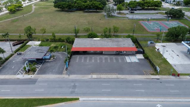 3251 Nw 183rd Street, Miami Gardens