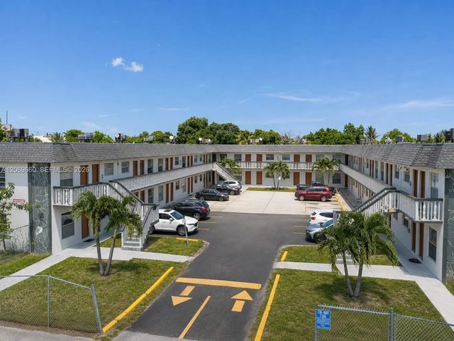 2 of 7 - 18101 Nw 7th Avenue, Miami Gardens, FL