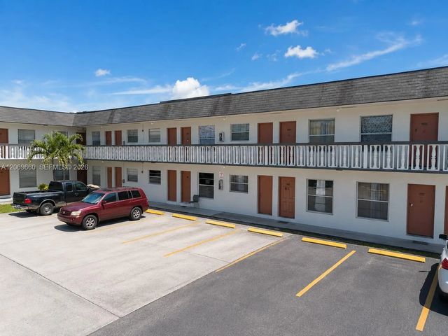 4 of 7 - 18101 Nw 7th Avenue, Miami Gardens, FL