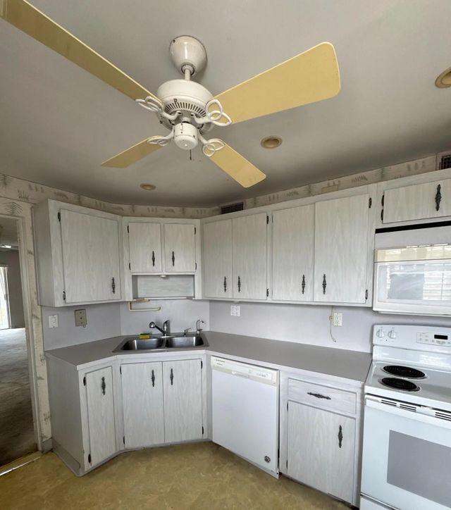 4 of 8 - 9101 W Sample Road #601, Coral Springs, FL