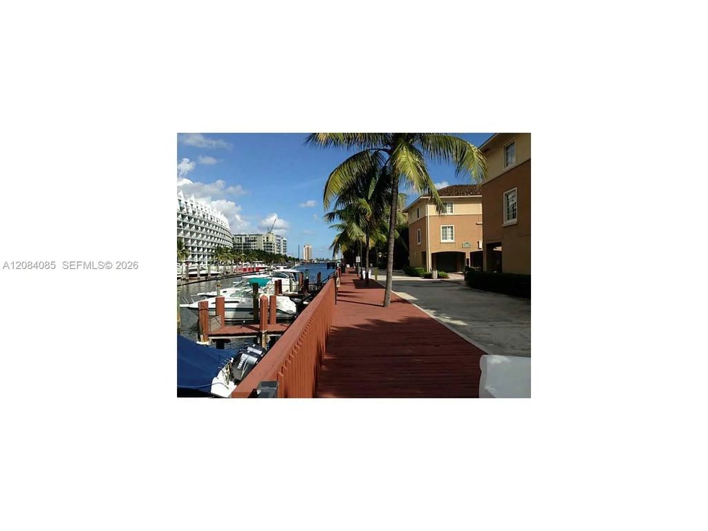 2931 Ne 185th Street #1101, Aventura