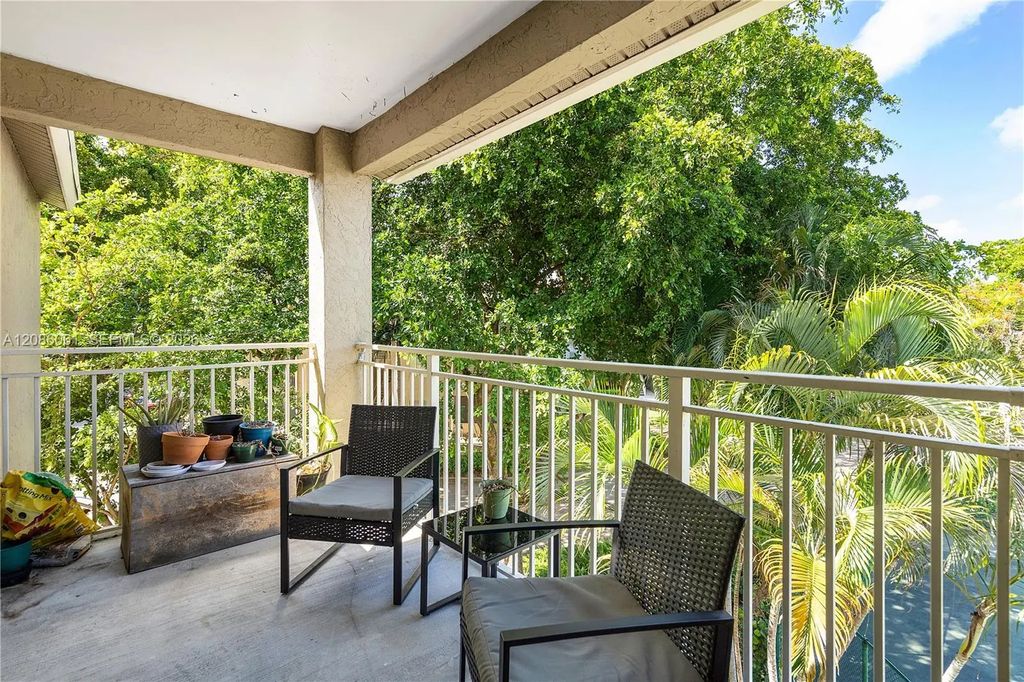 1825 Palm Cove Boulevard #7-303, Delray Beach
