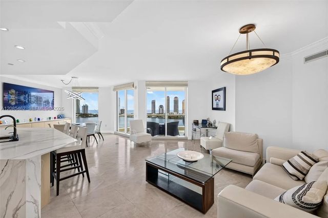 4 of 46 - 6000 Island Boulevard #2104, Aventura, FL