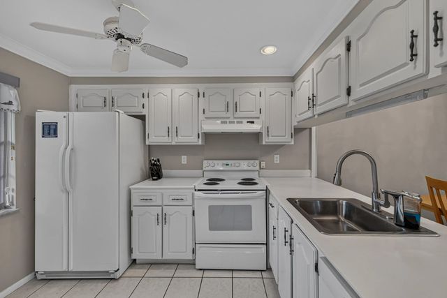 2 of 58 - 1205 Bahama Bend #f1, Coconut Creek, FL