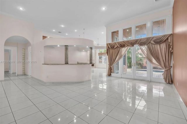 4 of 29 - 10485 Nw 132nd Street, Hialeah Gardens, FL
