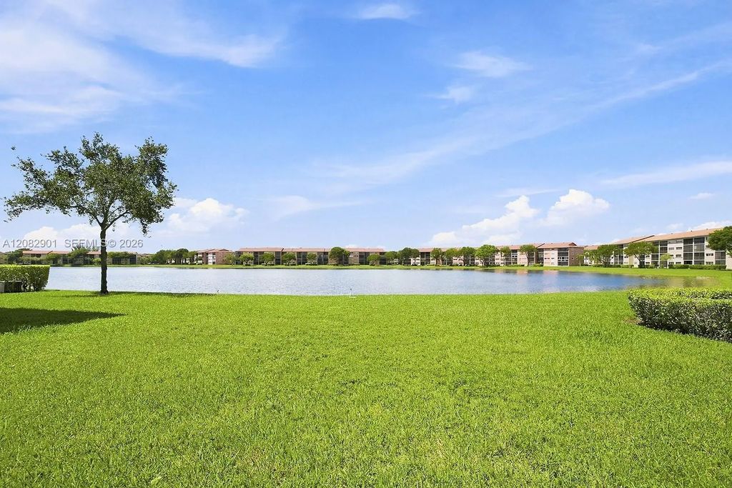 550 Sw 138th Avenue #402k, Pembroke Pines