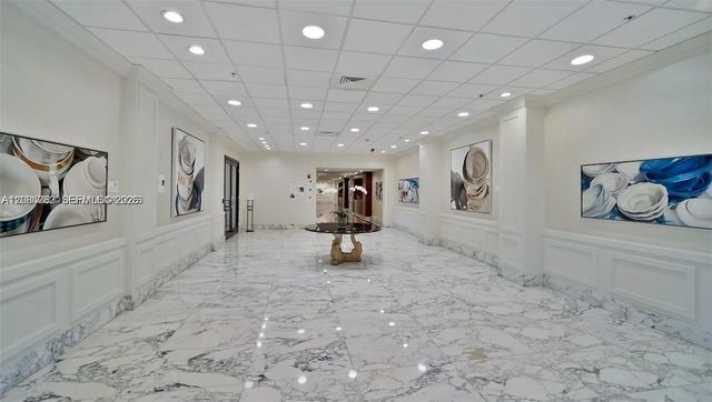3 of 14 - 5600 E Collins Avenue #5b, Miami Beach, FL